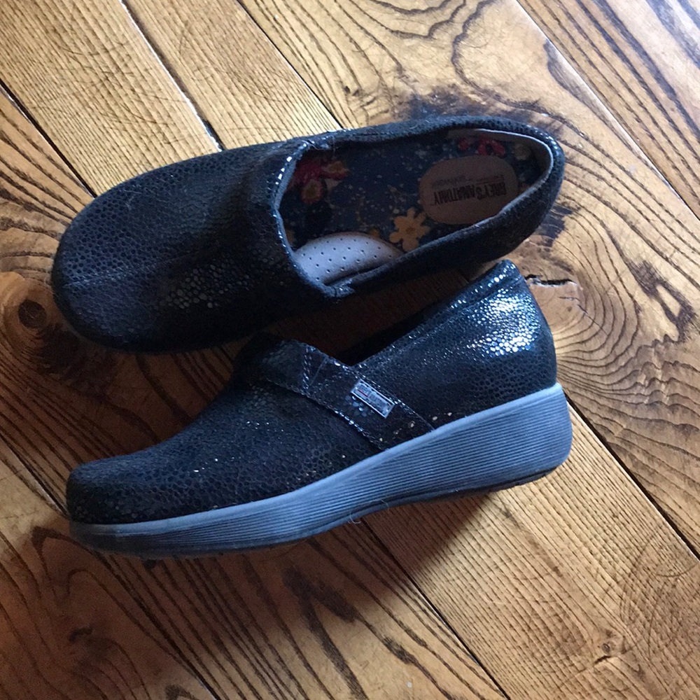 Greys Anatomy soft walk clogs